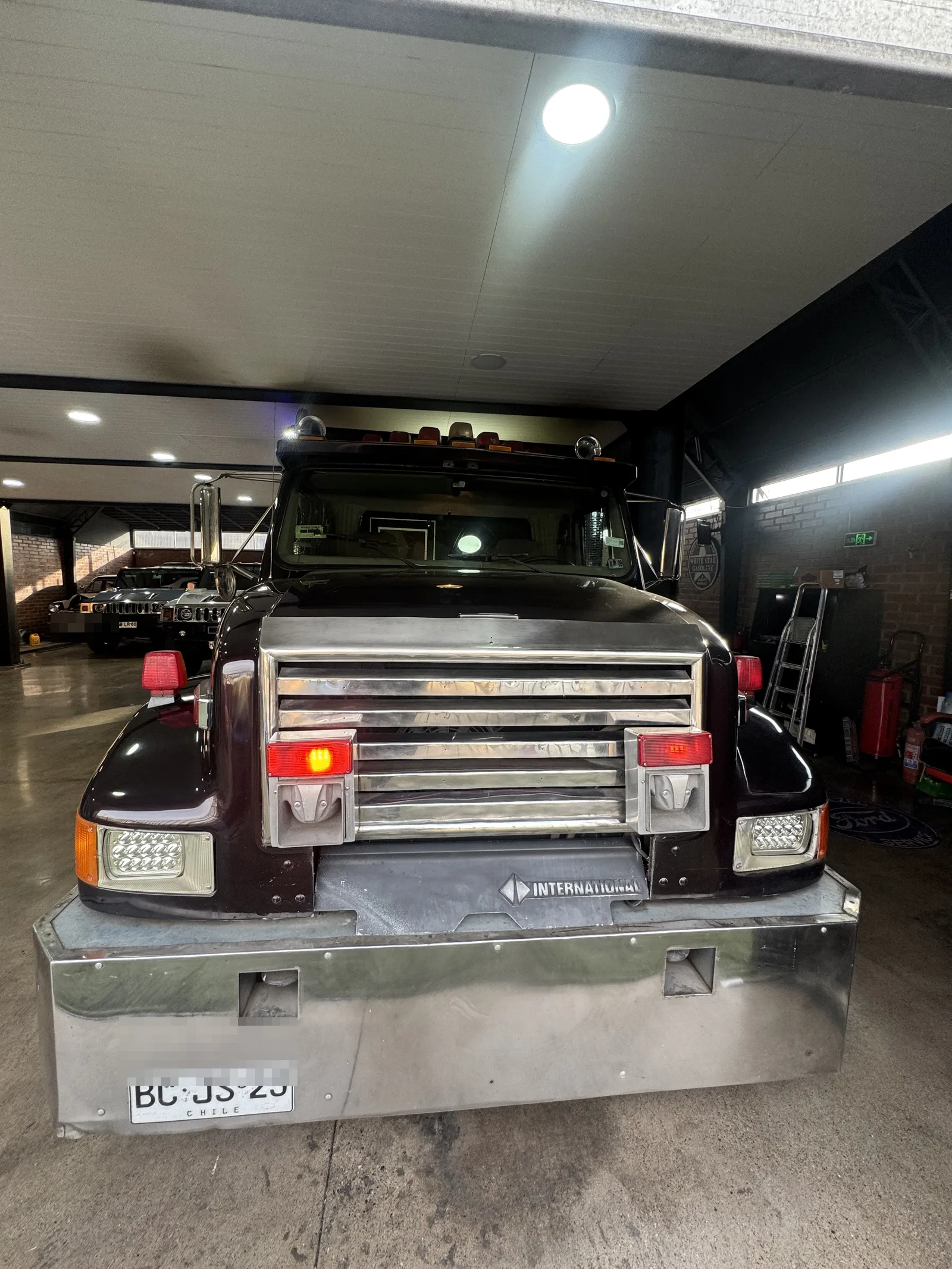 Frontal del Party Truck Black